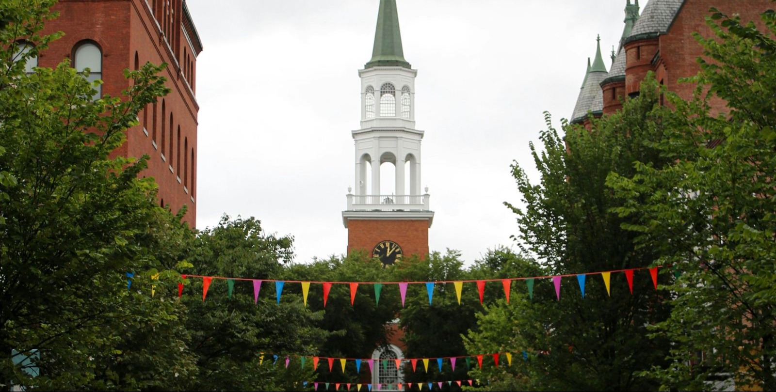 VIDEO | Vermont town draws 'Beetlejuice' fans to iconic horror movie site