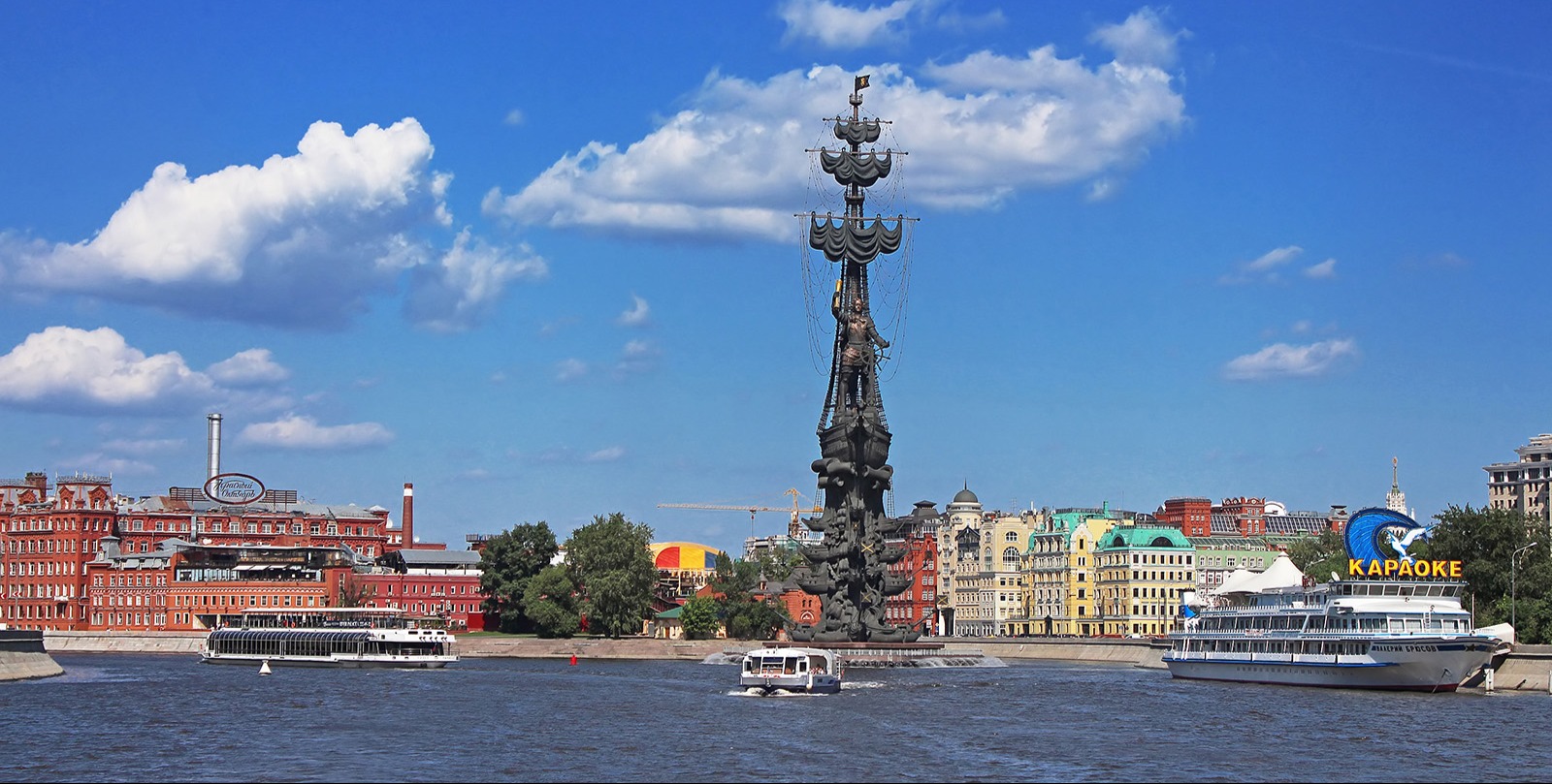 Putin meets Trump's envoys as Kremlin says Ukraine settlement hinges on territory