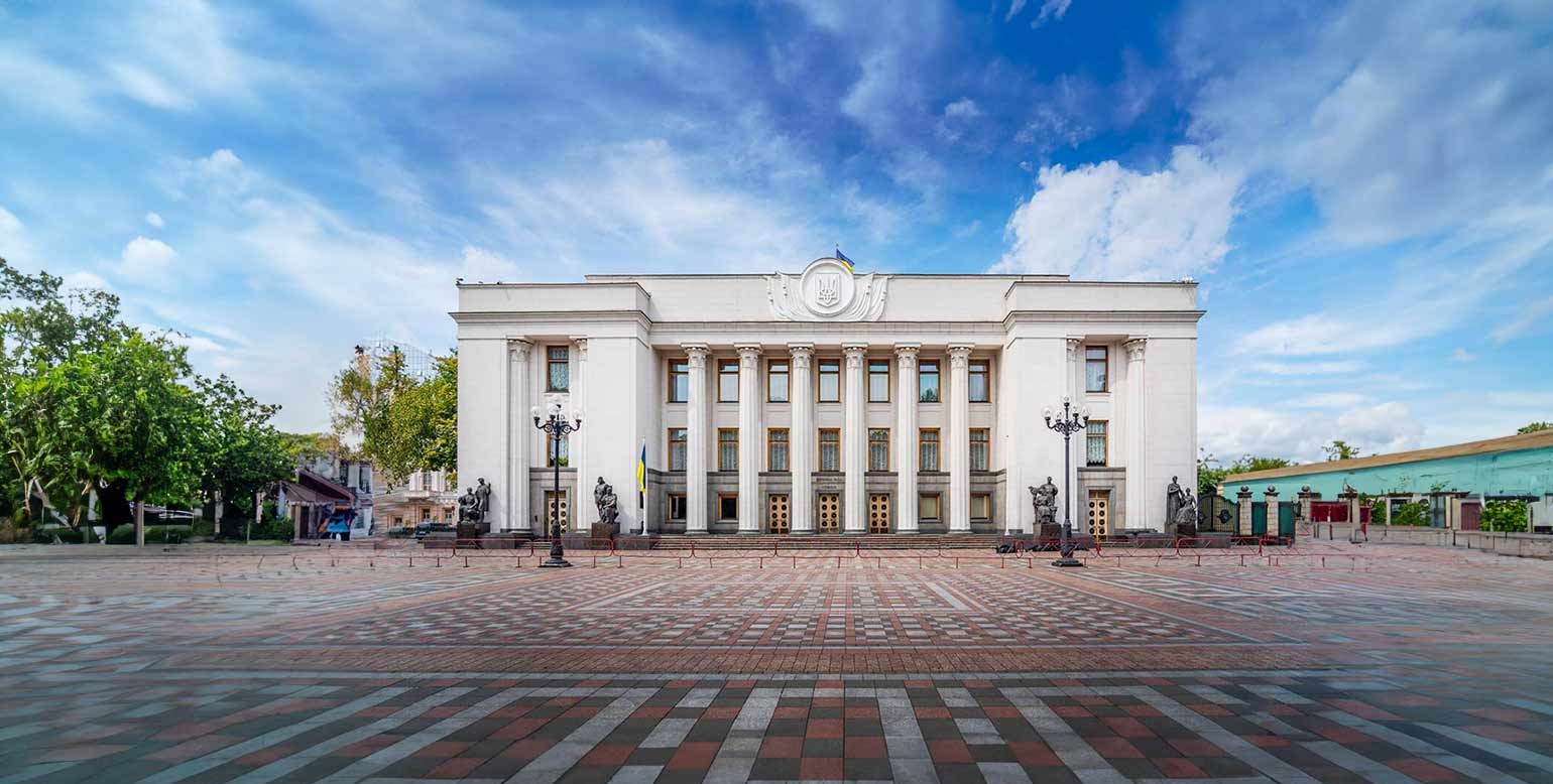 Zelenskiy says he won't sign weak deal that will only prolong war