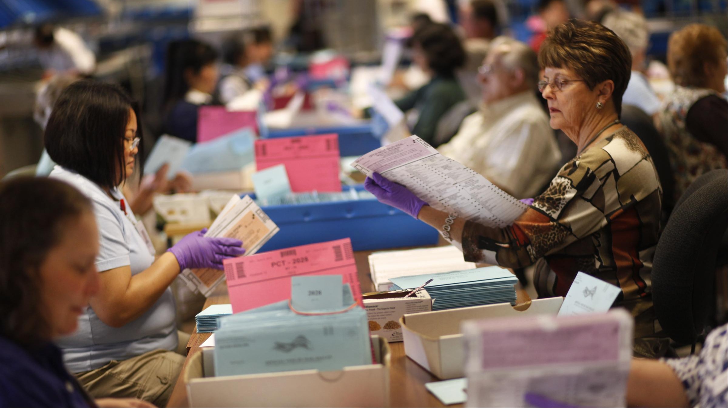 Whether Illinois Permits Observers During the Count
