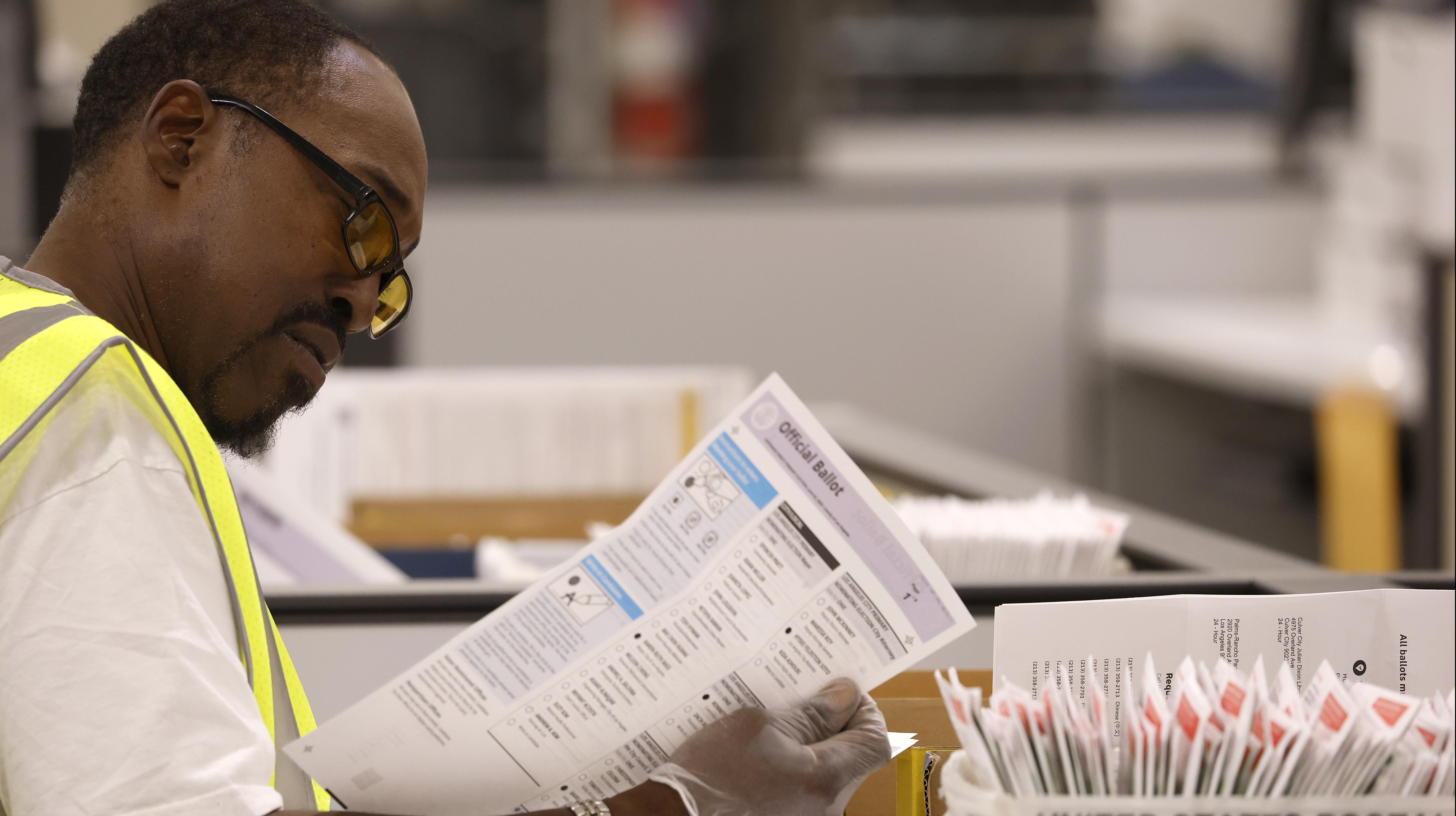 What Iowa Publishes on Election Night, and How Often
