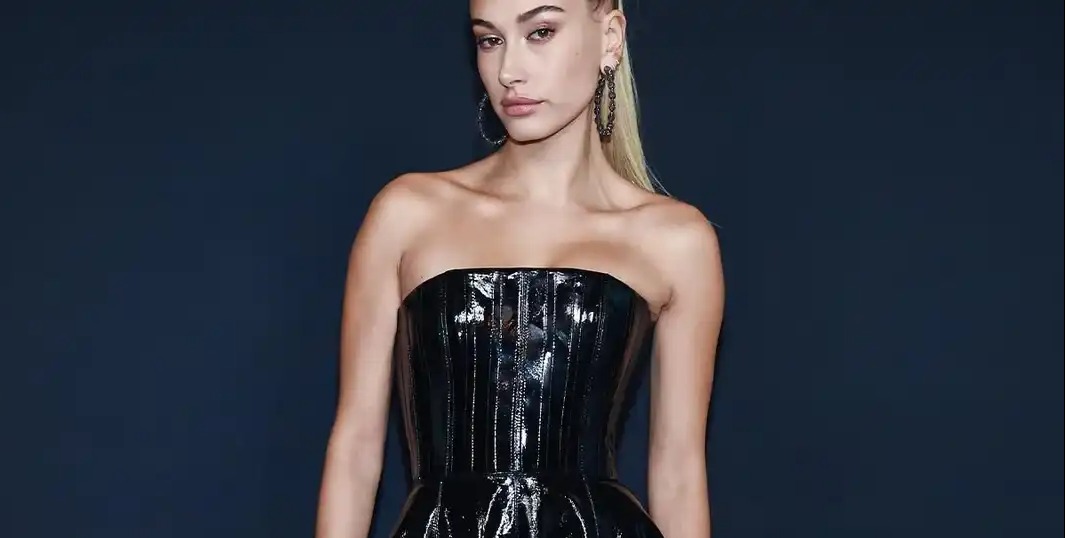 The Hailey Bieber Nail Palette That Works With Almost Any Lollapalooza Outfit