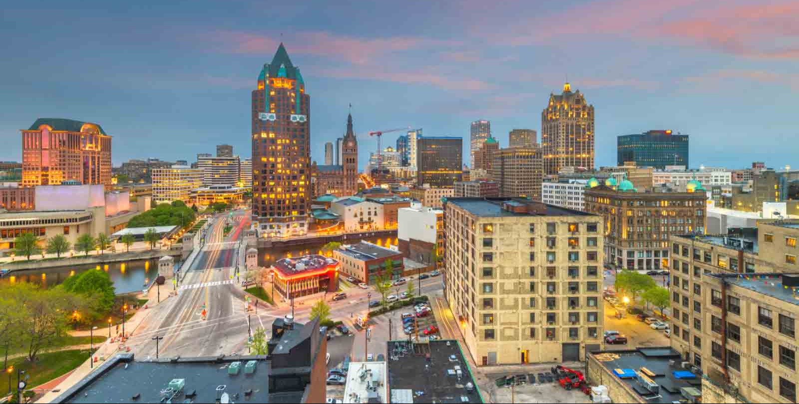 Hundreds trying to storm Wisconsin beagle research facility met with rubber bullets, pepper spray