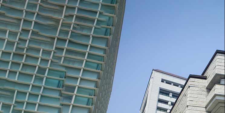 Trump bonds with Japan's new prime minister and says her nation is delivering on US investments