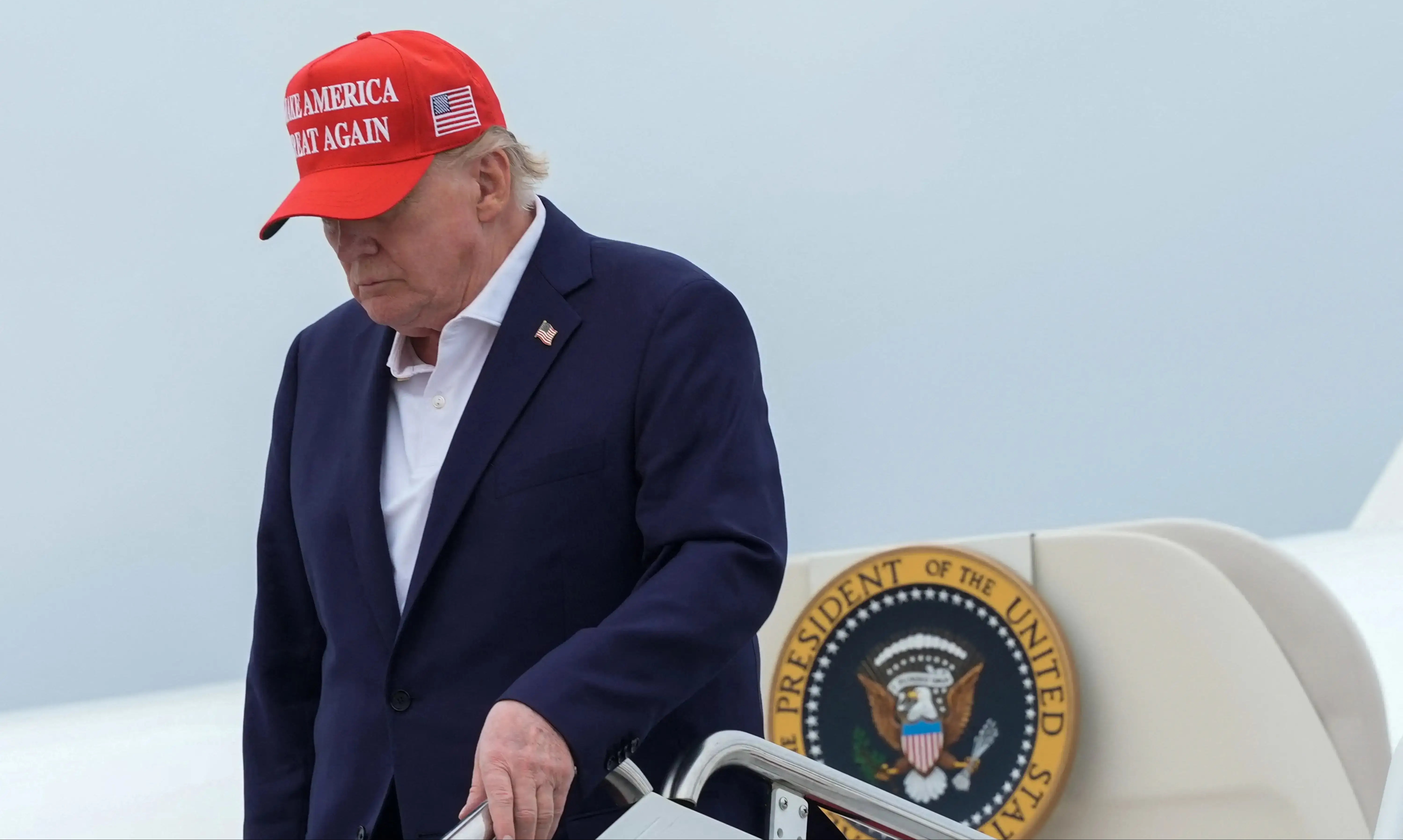 Trump threatens to bomb Oman if it 'gets in the way' of US-Iran talks