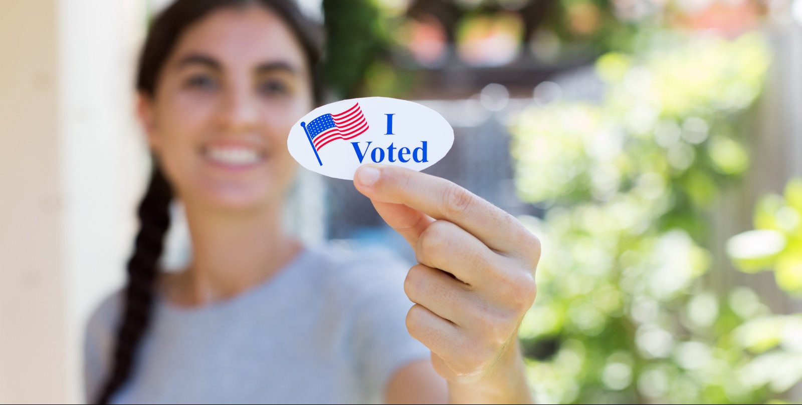 Democratic governors say the party's midterm strategy must focus on voters' pocketbook concerns