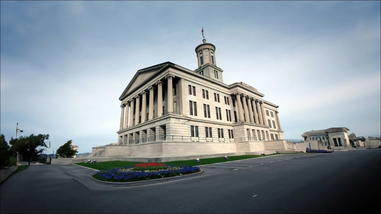 In-Person and Online Registration Deadlines in Tennessee