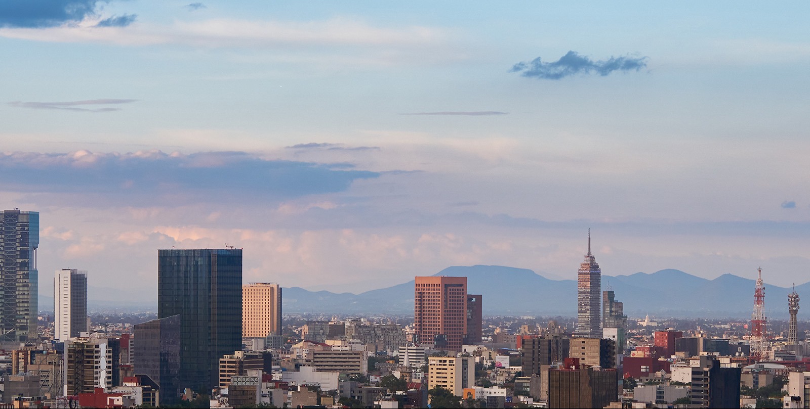 Sheinbaum reassures Mexico after US military movements spark concern