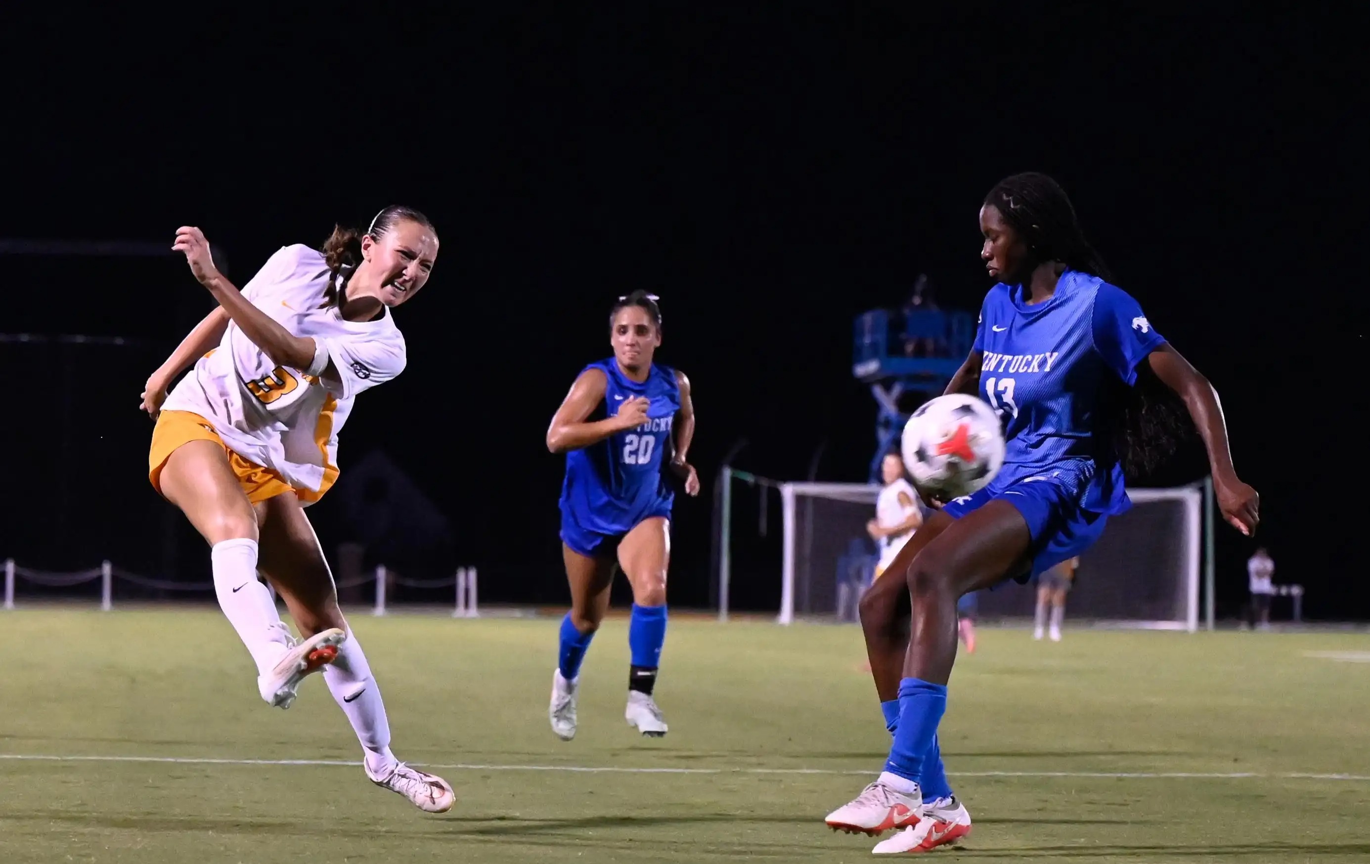 Tigers cannot hold off Wildcats, falling 2-1 in SEC home opener