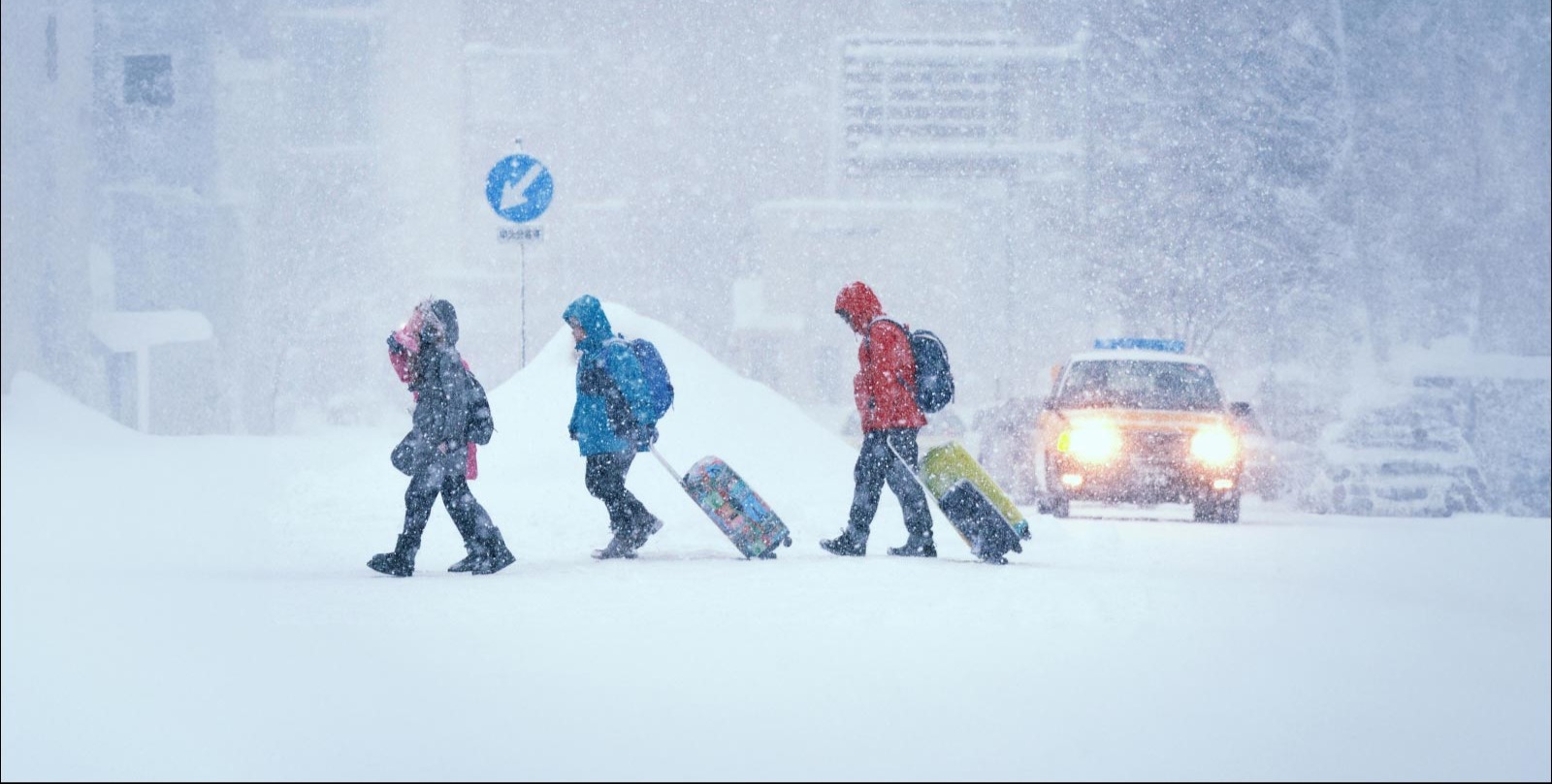 VIDEO |  Too many stickers: the gilded cross on Germany's highest peak is removed for restoration