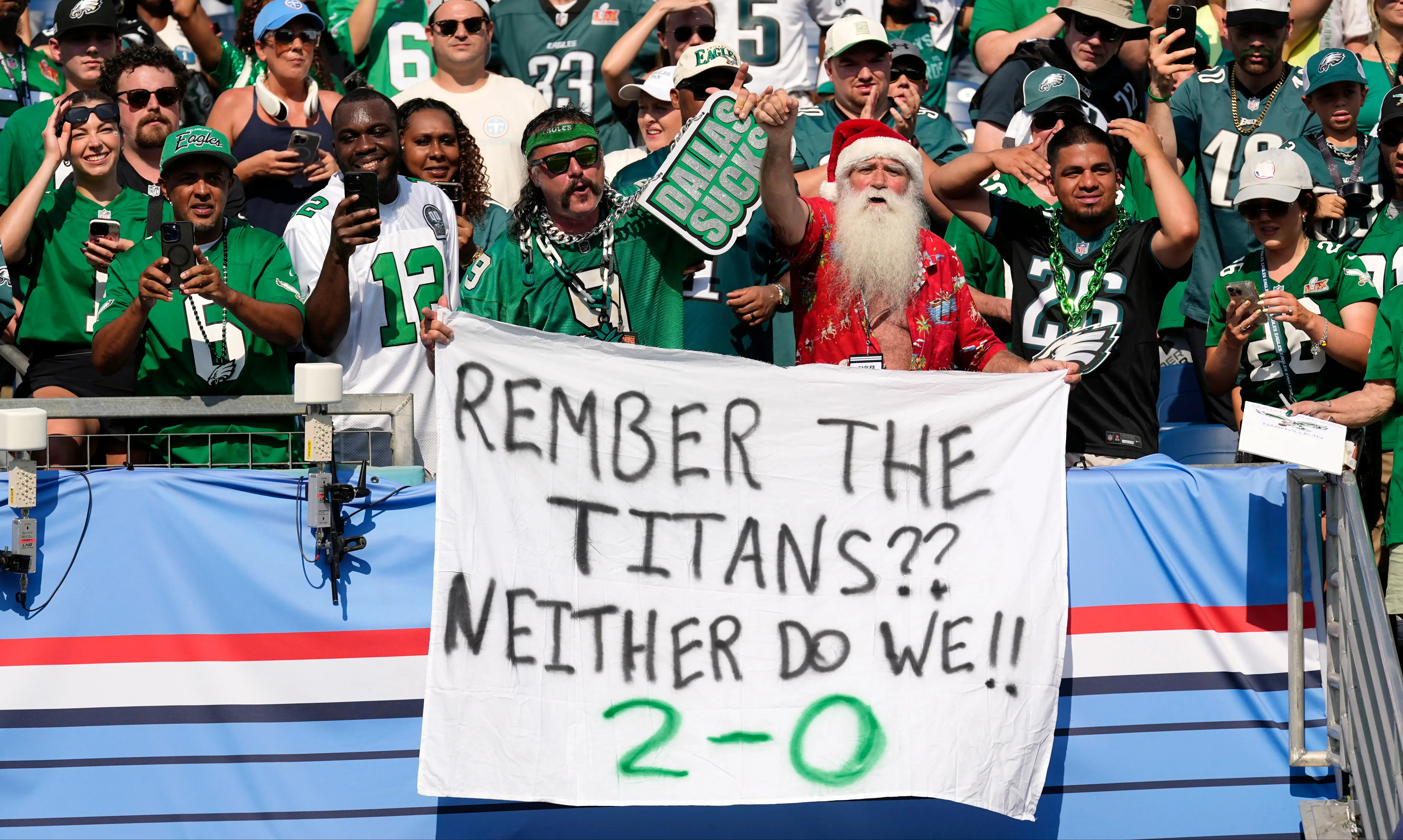 Saleh’s Titans fall to 0-2 after blowing a late lead in a 24-20 loss to the Eagles