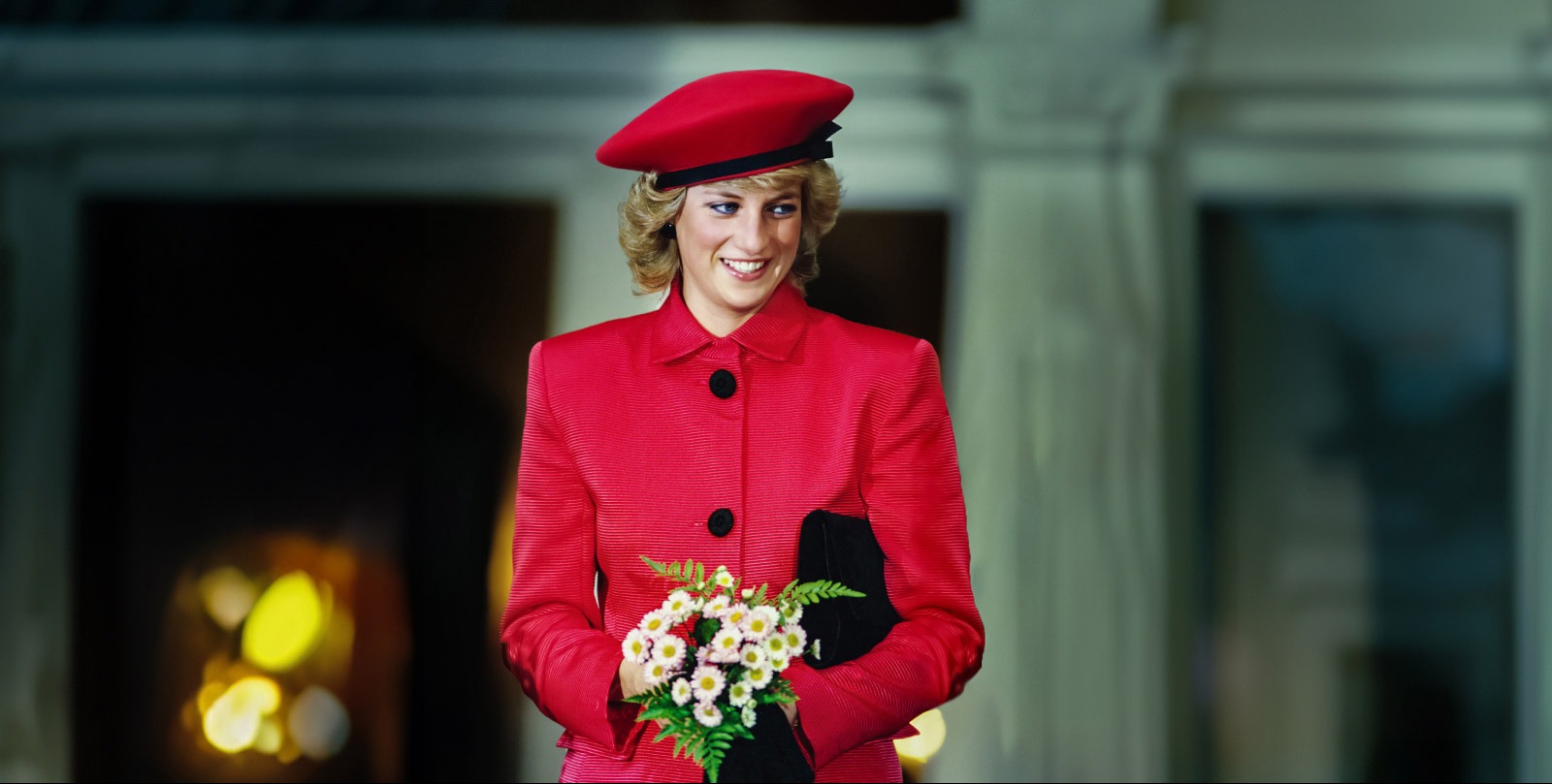 VIDEO | Paris wax museum unveils a new figure of Princess Diana in "revenge dress"