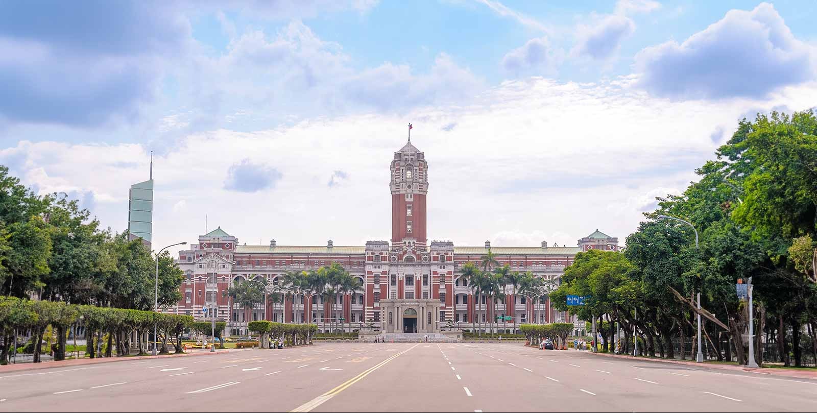 Taiwan announces special budget of $40 billion for arms purchases to bolster defense