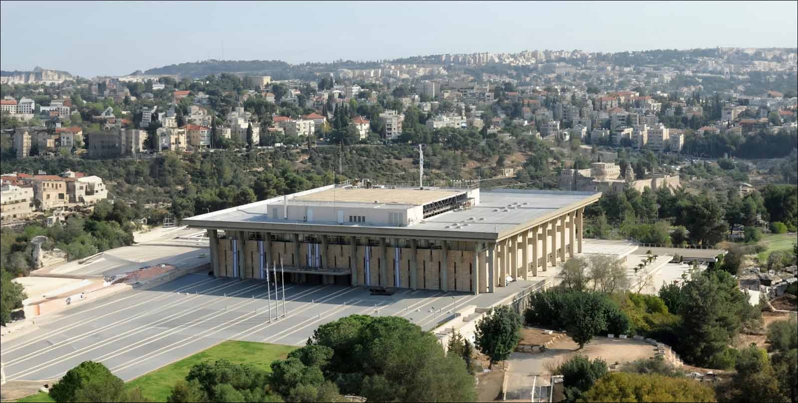 Netanyahu government moves to shut down Israel's Army Radio station