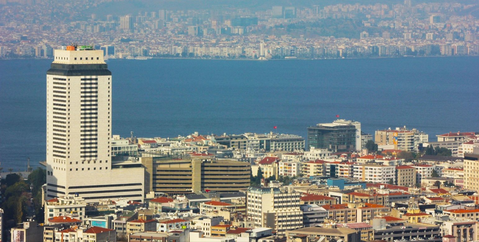 Los desplazados regresan a sus hogares devastados en Líbano tras el anuncio de tregua