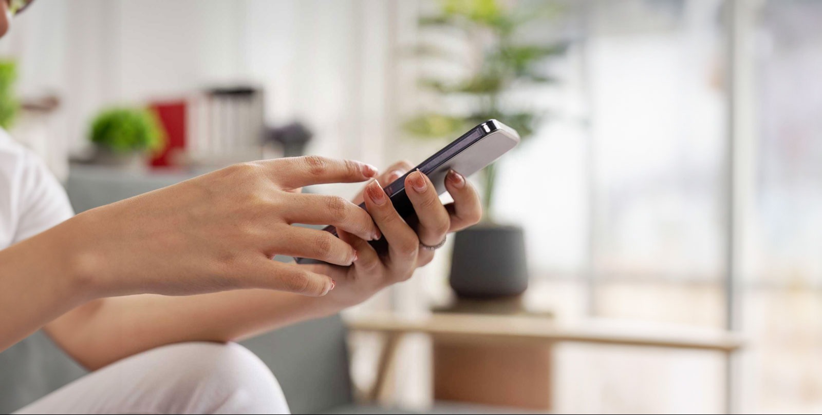 VIDEO | Australia tightens security on social media platforms for young Australian children from December 10.