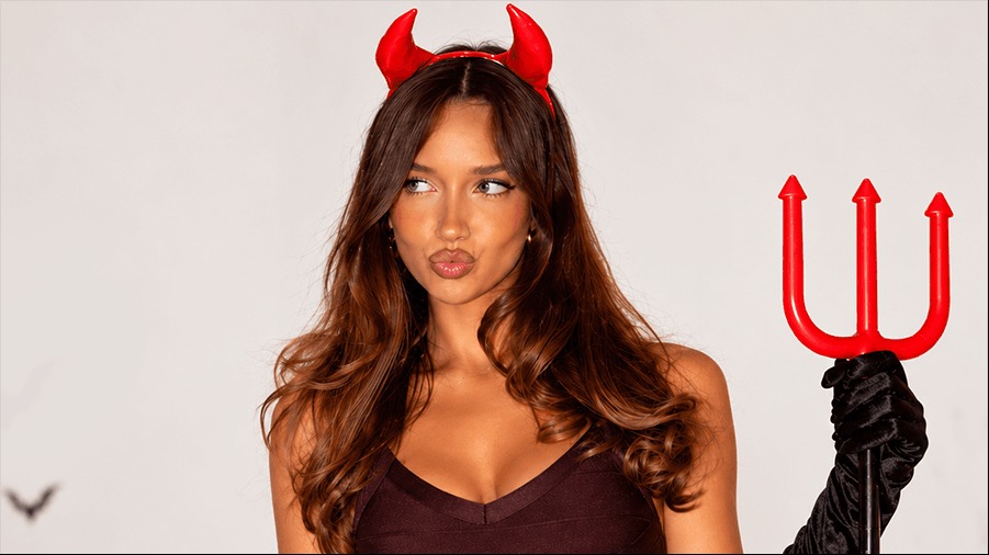 Halloween Outfits Ready to Steal the Night