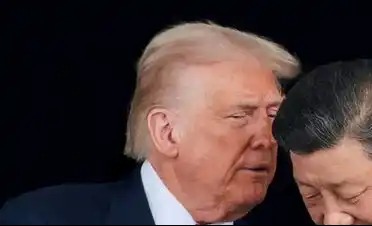 Top Democrats slam Trump for delaying export curbs on China