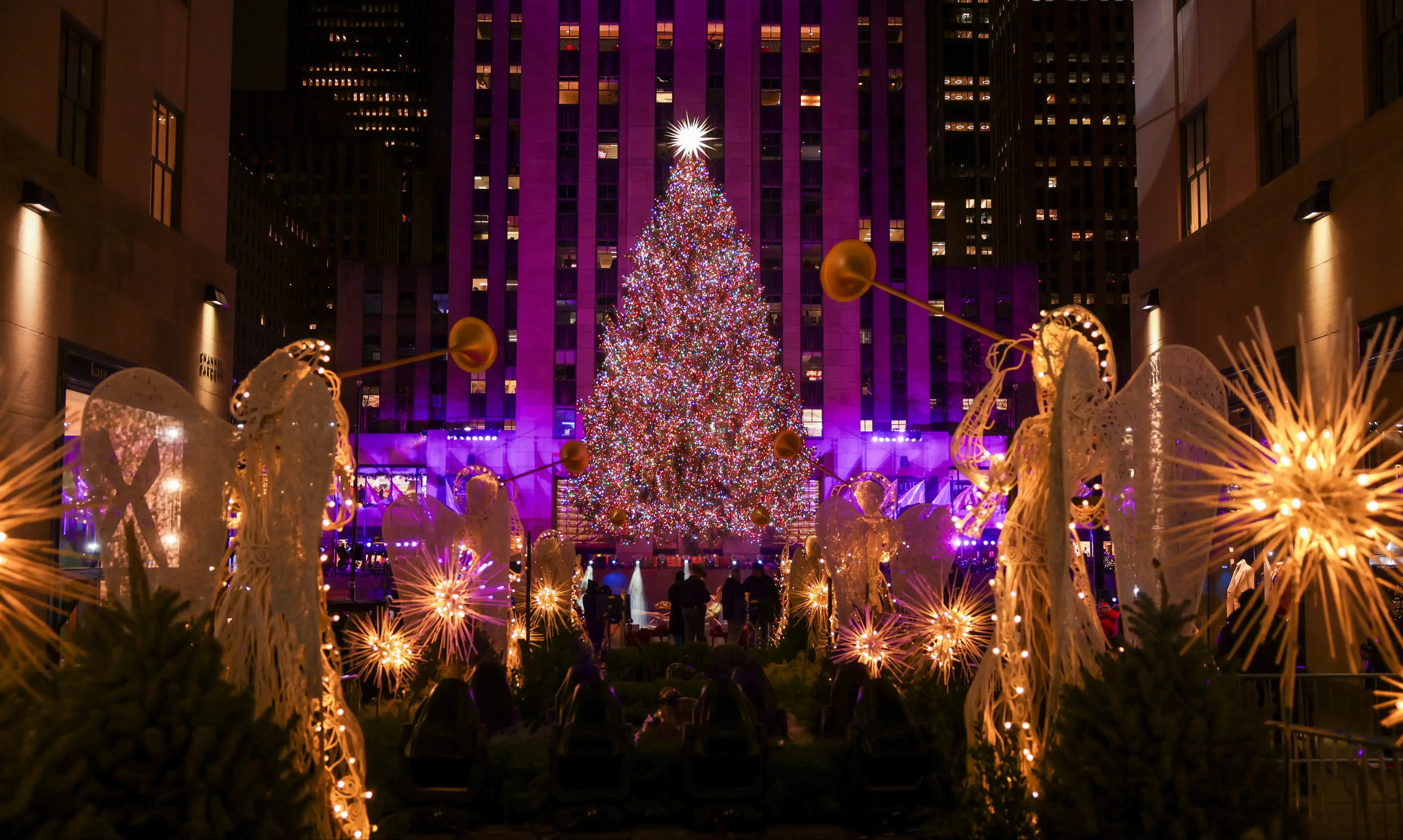 Seventy Years of Sparkle: Timeline of the Rockefeller Center Christmas Tree (1955–2025)