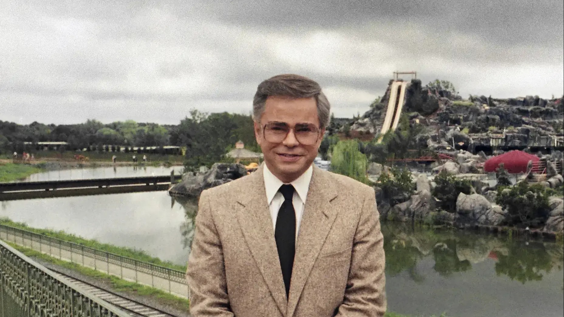 Jim Bakker, who built ‘PTL Club’ televangelism empire, has died at 86