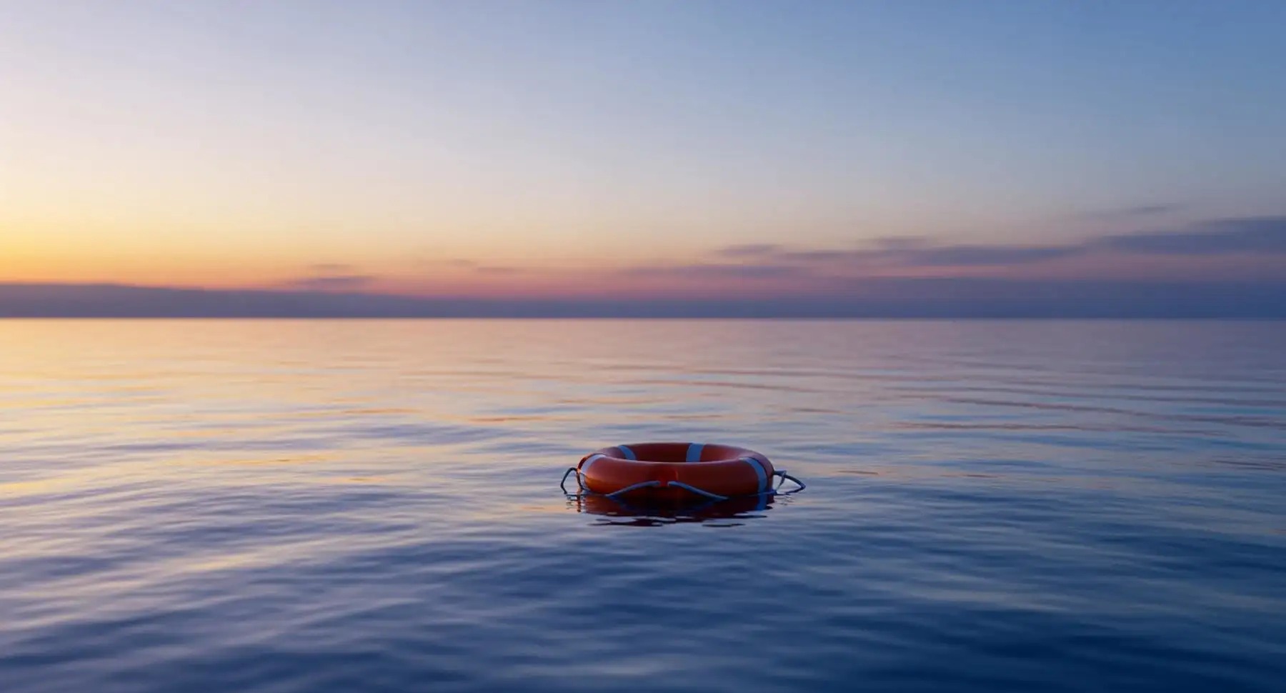 VIDEO | Belgian swimmers brave cold for traditional New Year's dip in rough North Sea waters