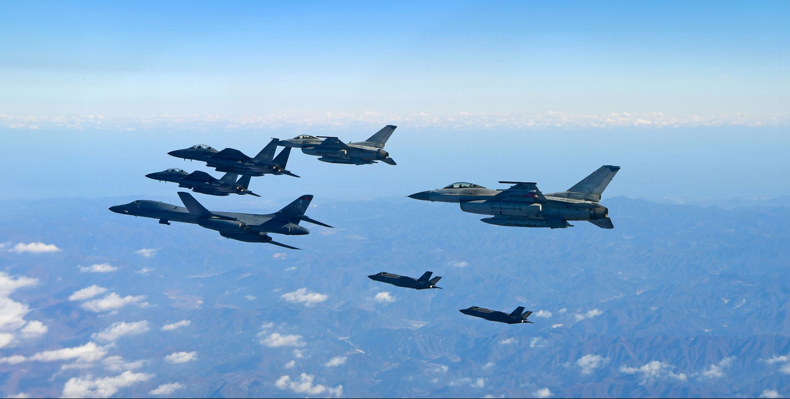 VIDEO | US fighter jets concentrate on a Puerto Rico airstrip amid rising tensions with Venezuela.