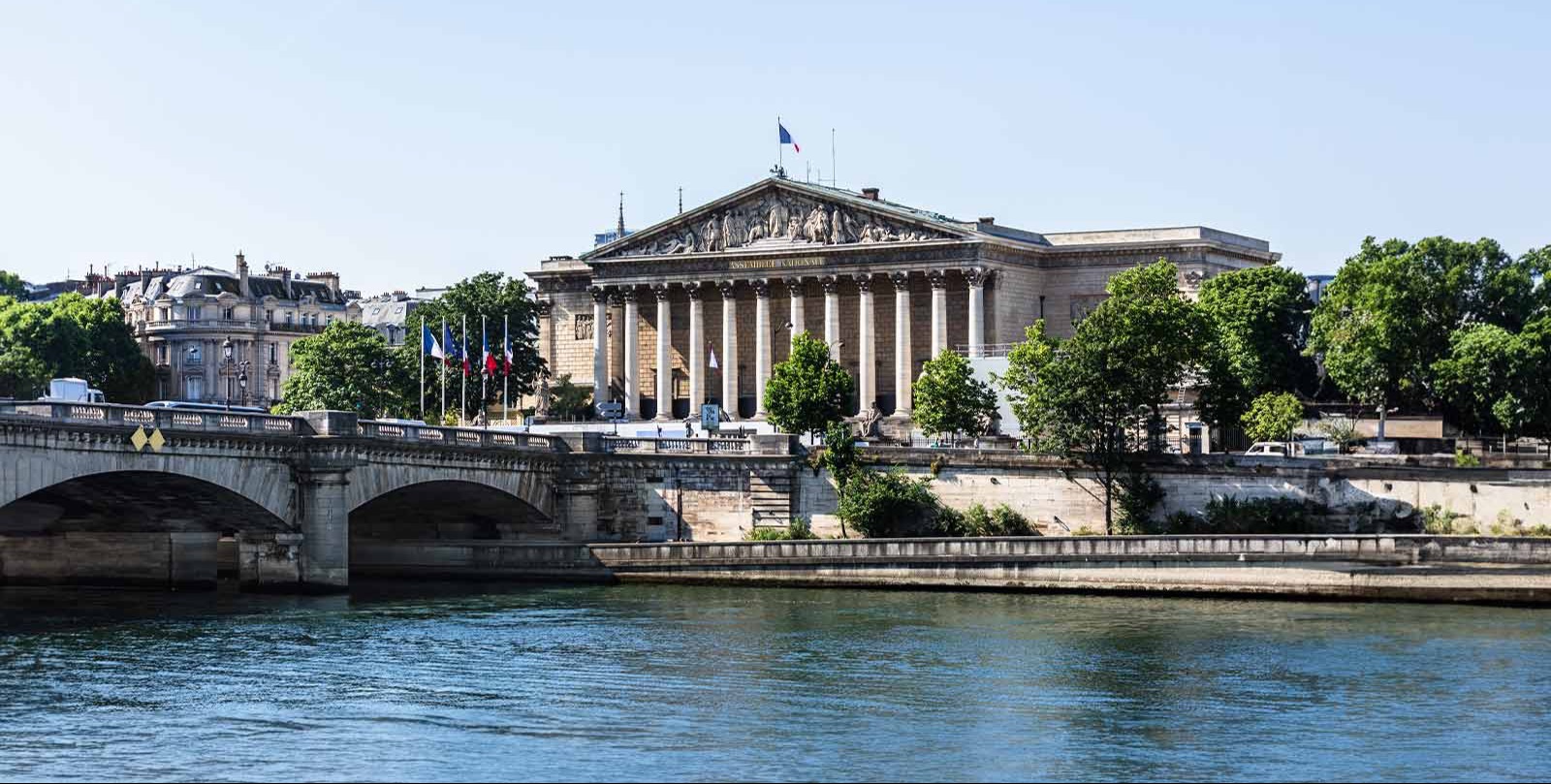 Macron convenes emergency meeting to discuss Greenland, Iran