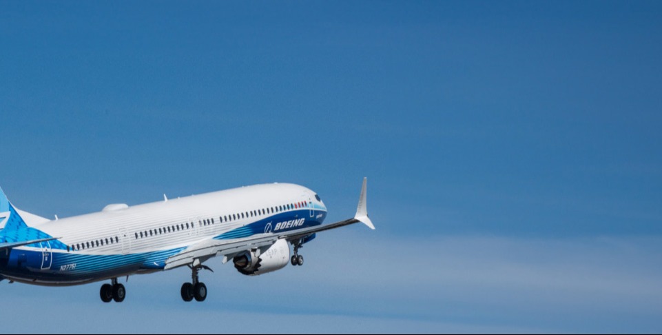 The Latest: Trump's plane delayed on the way to Davos economic forum